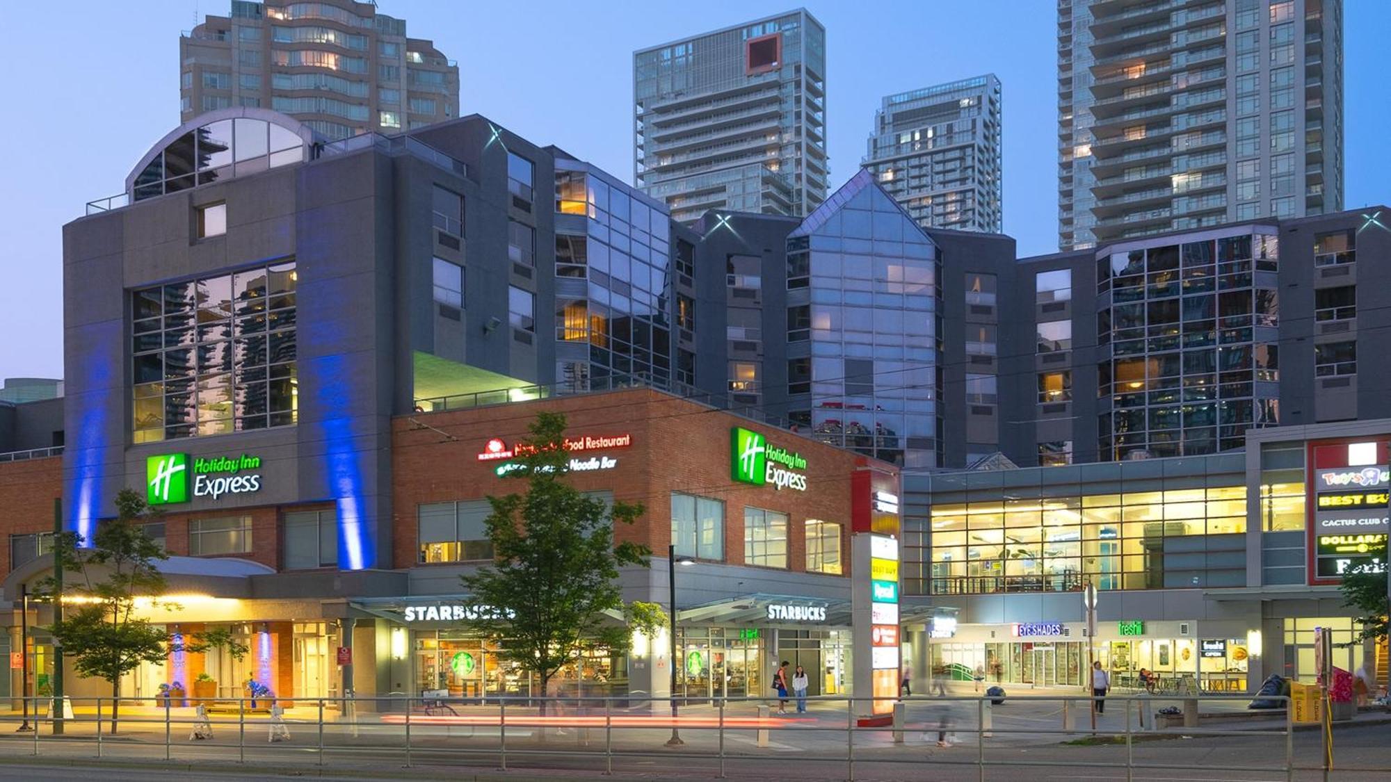 Holiday Inn Express Vancouver-Metrotown Burnaby Exterior foto