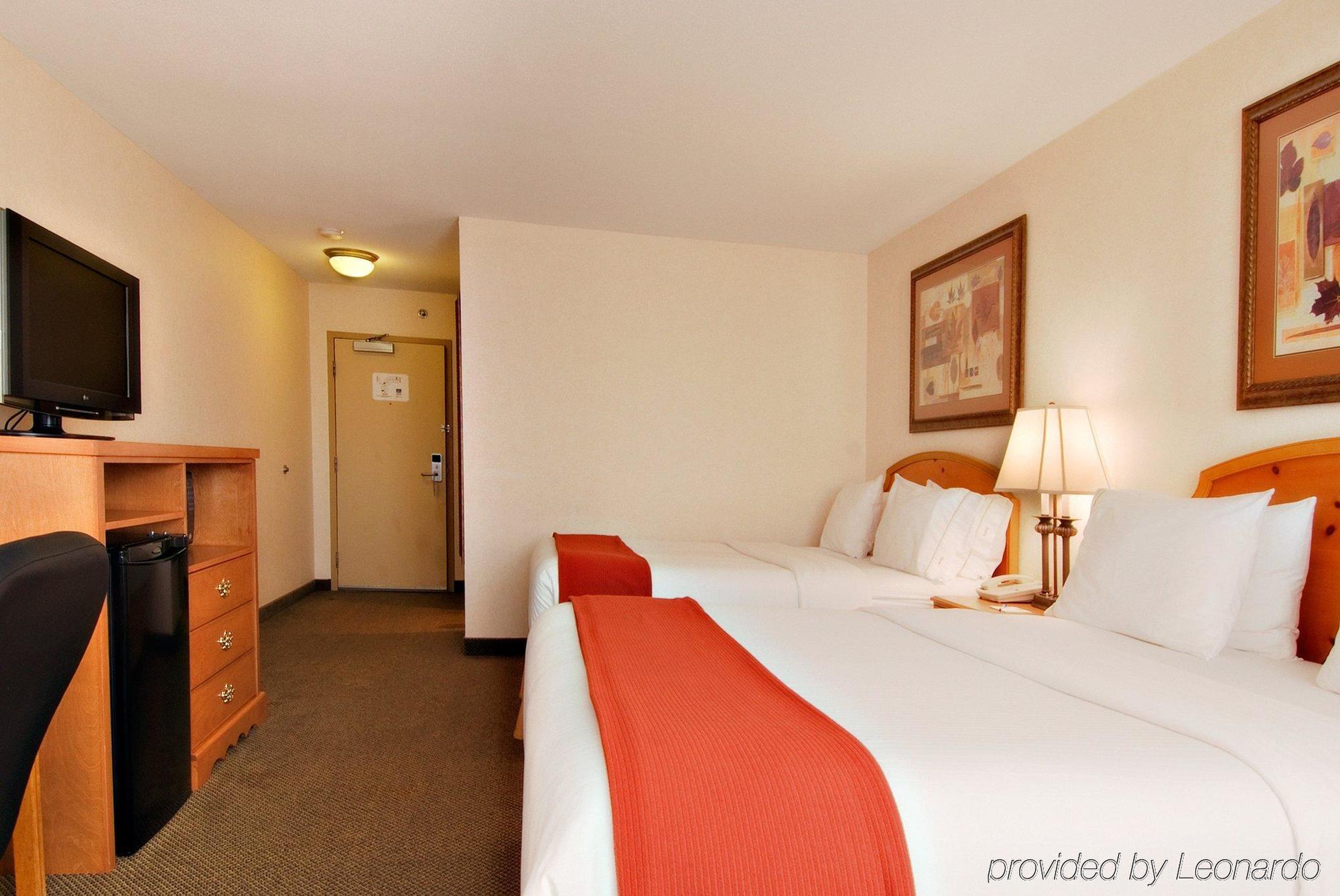 Holiday Inn Express Vancouver-Metrotown Burnaby Zimmer foto
